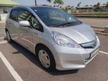 https://riyasewana.com/uploads/honda-fit-gp1-71716414182.jpg