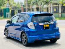 https://riyasewana.com/uploads/honda-fit-gp1-795507566.jpg