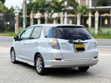 https://riyasewana.com/uploads/honda-fit-gp2-79204022063.jpg