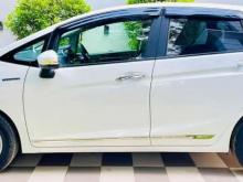 https://riyasewana.com/uploads/honda-fit-gp5-101026086603.jpg