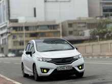 https://riyasewana.com/uploads/honda-fit-gp5-116473322343.jpg