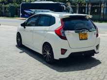 https://riyasewana.com/uploads/honda-fit-gp5-12124653985.jpg