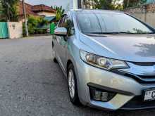 https://riyasewana.com/uploads/honda-fit-gp5-12184548333.jpg