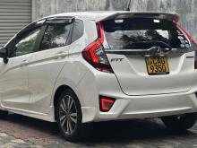 https://riyasewana.com/uploads/honda-fit-gp5-1417050324832.jpg