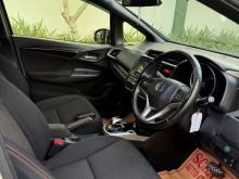https://riyasewana.com/uploads/honda-fit-gp5-171018476664.jpg