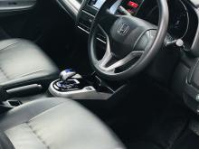 https://riyasewana.com/uploads/honda-fit-gp5-1818033218005.jpg