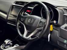 https://riyasewana.com/uploads/honda-fit-gp5-2013-2310015412304.jpg