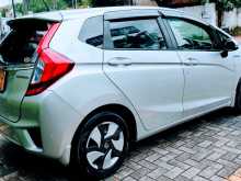 https://riyasewana.com/uploads/honda-fit-gp5-2013-2421064712604.jpg