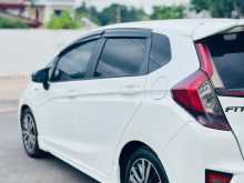 https://riyasewana.com/uploads/honda-fit-gp5-2015-2317165212643.jpg