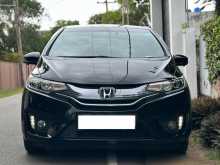 https://riyasewana.com/uploads/honda-fit-gp5-2015-721392412352.jpg