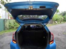 https://riyasewana.com/uploads/honda-fit-gp5-2613440224973.jpg