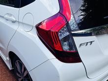 https://riyasewana.com/uploads/honda-fit-gp5-2813174217015.jpg