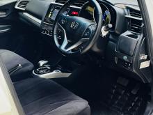 https://riyasewana.com/uploads/honda-fit-gp5-515465117505.jpg