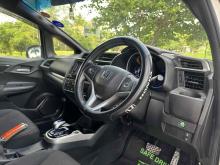 https://riyasewana.com/uploads/honda-fit-gp5-68553724531.jpg