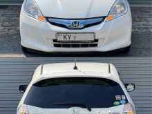 Honda FIT HYBRID GP1 SHES 2013 Car