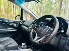 https://riyasewana.com/uploads/honda-fit-l-2014-2411060812493.jpg