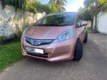 Honda Fit Shes 2013 Car