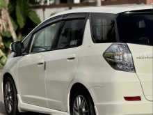 https://riyasewana.com/uploads/honda-fit-shuttle-1116275222583.jpg