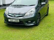 Honda Fit Shuttle 2013 Car