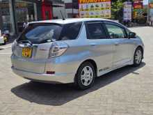 https://riyasewana.com/uploads/honda-fit-shuttle-17105914636.jpg