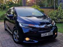 Honda Fit Shuttle GP 7-Navi Premium 2016 Car