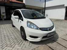Honda Fit Shuttle 2013 Car