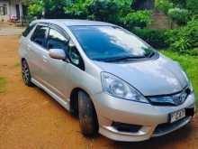 Honda Fit Shuttle 2013 Car