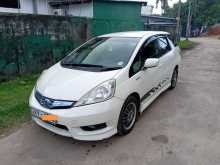 https://riyasewana.com/uploads/honda-fit-shuttle-2013-2412362812233.jpg