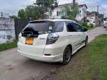 https://riyasewana.com/uploads/honda-fit-shuttle-2013-2412362812664.jpg