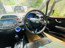 https://riyasewana.com/uploads/honda-fit-shuttle-2013-2812251412083.jpg