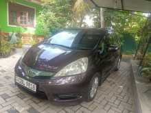 Honda Fit Shuttle 2013 Car