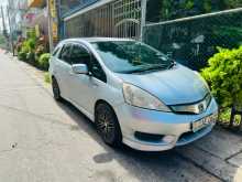 Honda Fit Shuttle 2013 Car