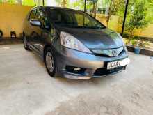 Honda FIT Shuttle 2013 Car