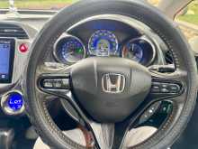 https://riyasewana.com/uploads/honda-fit-shuttle-2014-1111470712033.jpg