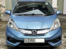 Honda Fit Shuttle 2014 Car