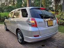 https://riyasewana.com/uploads/honda-fit-shuttle-2100906723.jpg
