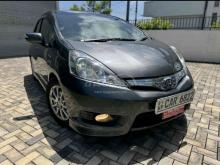 Honda Fit Shuttle 2013 Car
