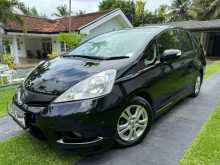https://riyasewana.com/uploads/honda-fit-shuttle-222042274913.jpg