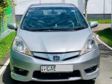 Honda Fit Shuttle 2013 Car