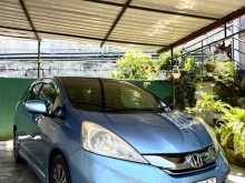 Honda Fit Shuttle 2013 Car