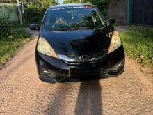 Honda Fit Shuttle 2014 Car