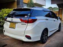 https://riyasewana.com/uploads/honda-fit-shuttle-592858803.jpg