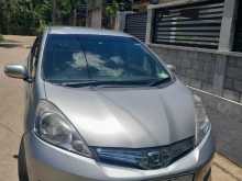 Honda FIT Shuttle 2013 Car