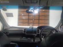 https://riyasewana.com/uploads/honda-freed-1220953975.jpg