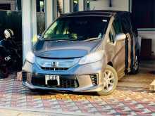 https://riyasewana.com/uploads/honda-freed-139463622223.jpg
