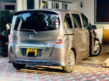 https://riyasewana.com/uploads/honda-freed-139471124481.jpg