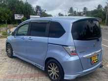 Honda Freed 2013 Car