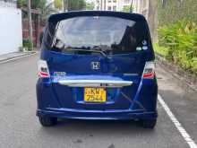 https://riyasewana.com/uploads/honda-freed-2012-2517262512034.jpg