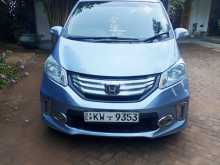 Honda Freed 2013 Car