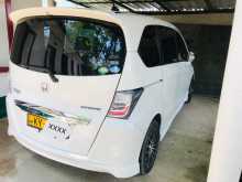 https://riyasewana.com/uploads/honda-freed-26101519963.jpg